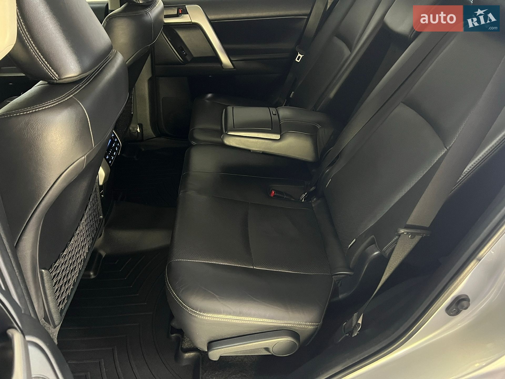 Toyota Land Cruiser Prado 2018 VIN JTEBR3FJ70K108843 фото оголошення 104 з 123