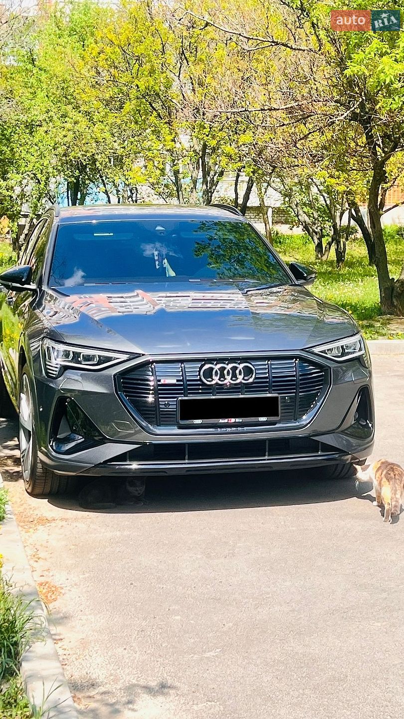Audi e-tron Sportback 2021 VIN WAUZZZGE4NB017752 фото оголошення 11 з 18