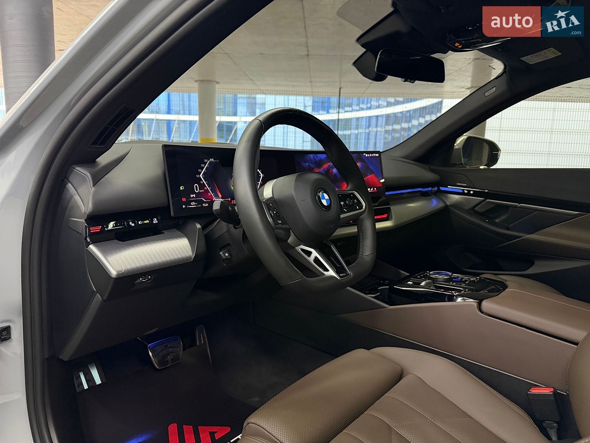 BMW 5 Series 2023 VIN WBA41FL03RCP48876 фото оголошення 19 з 30