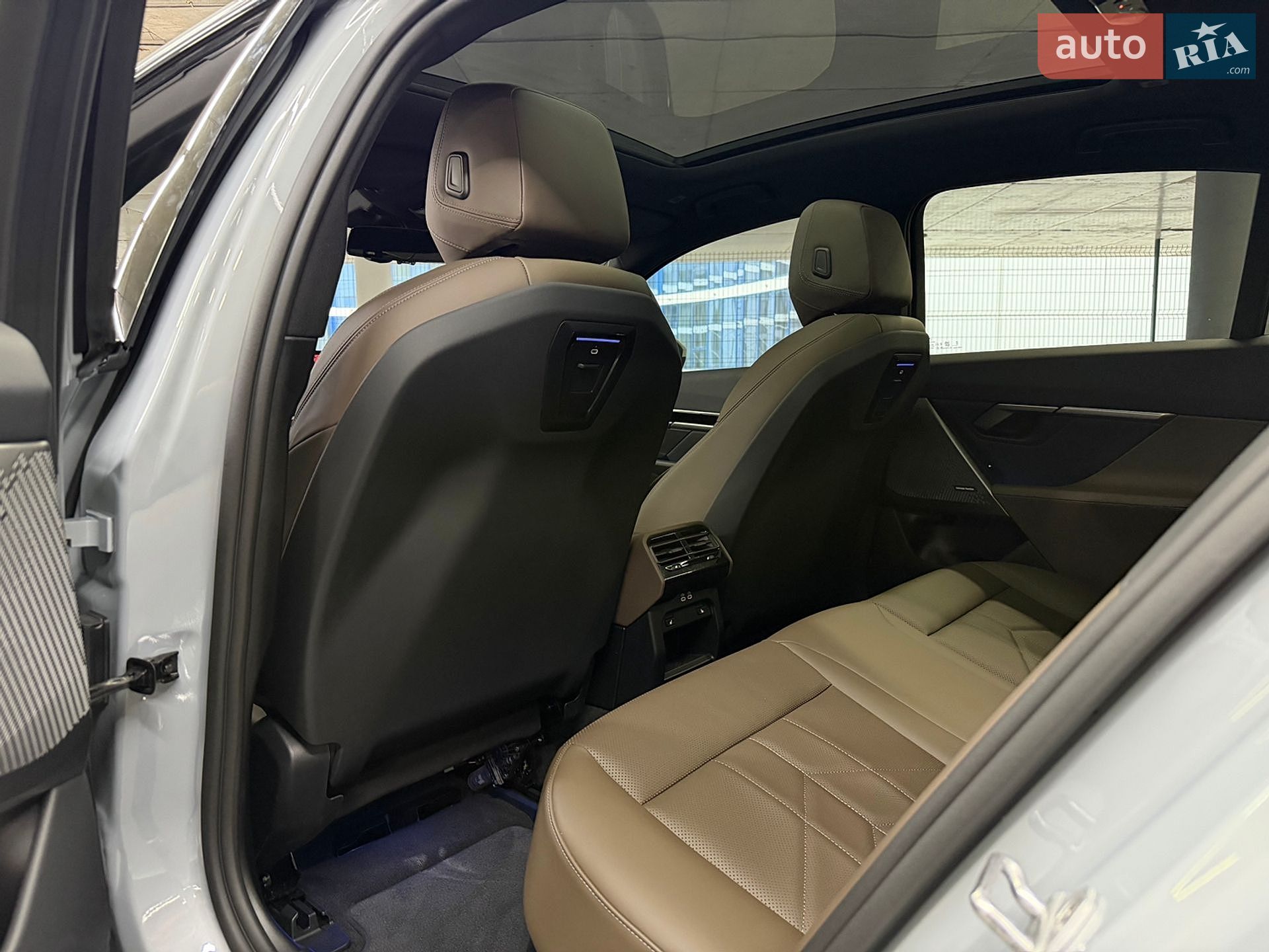 BMW 5 Series 2023 VIN WBA41FL03RCP48876 фото оголошення 23 з 30