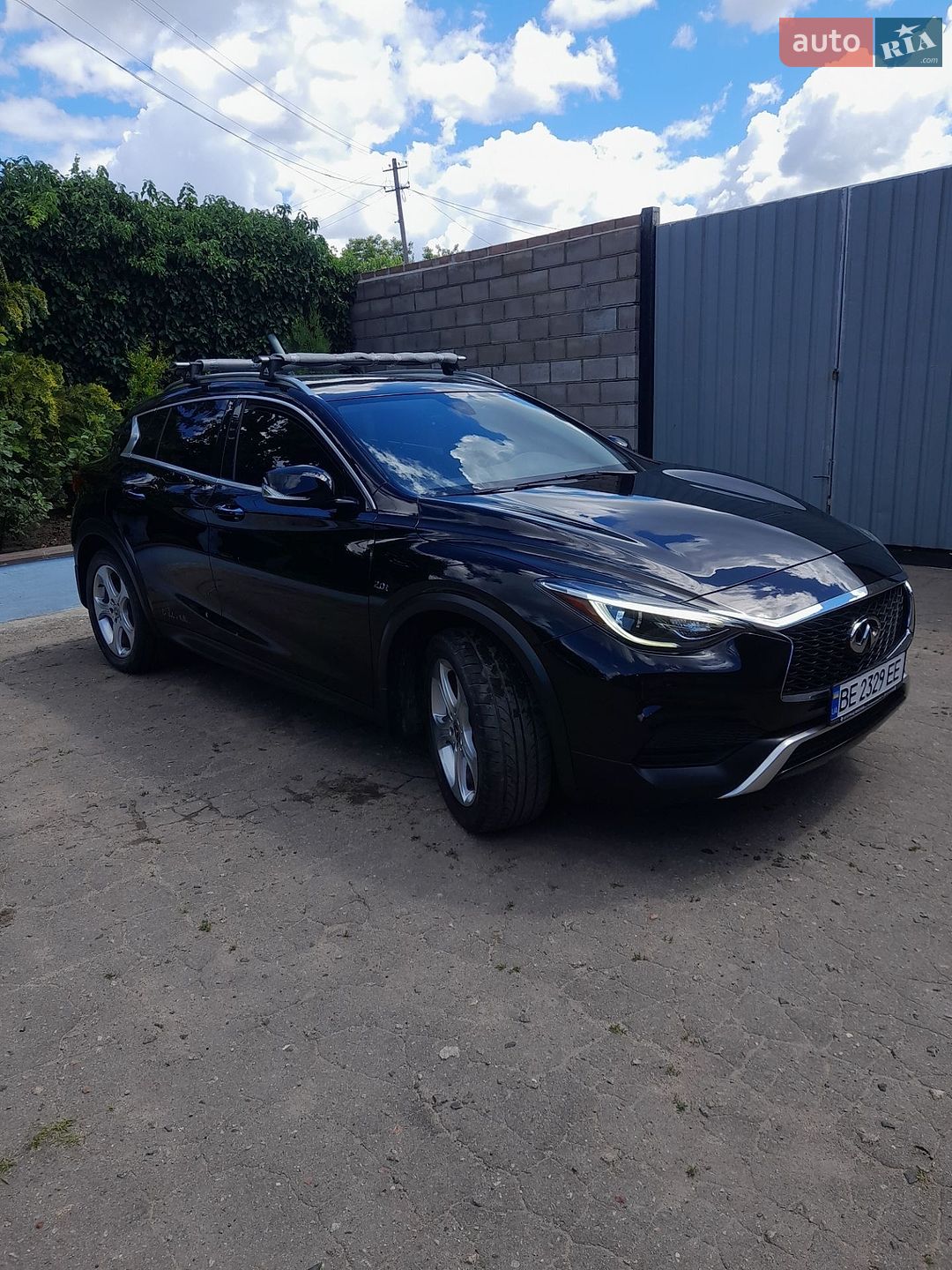 Infiniti QX30 2016 VIN SJKCH5CR8HA032372 фото оголошення 4 з 19