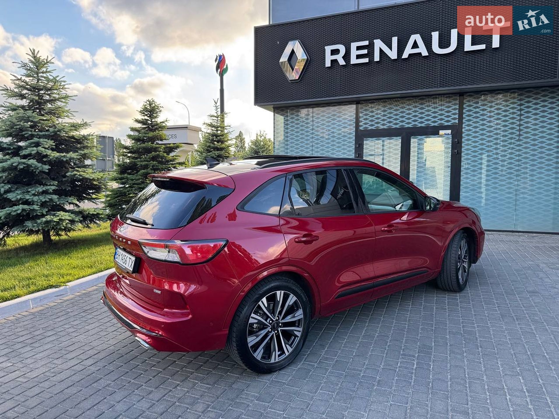 Ford Escape 2020 VIN 1FMCU0BZ2LUB38130 фото оголошення 38 з 57