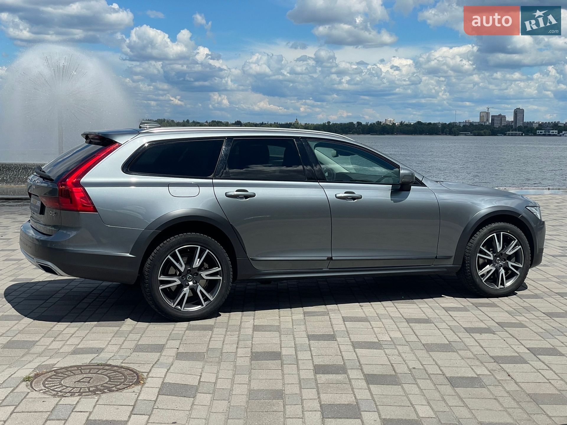 Volvo V90 Cross Country 2020 VIN YV1PZ68TCL1113849 фото оголошення 6 з 51