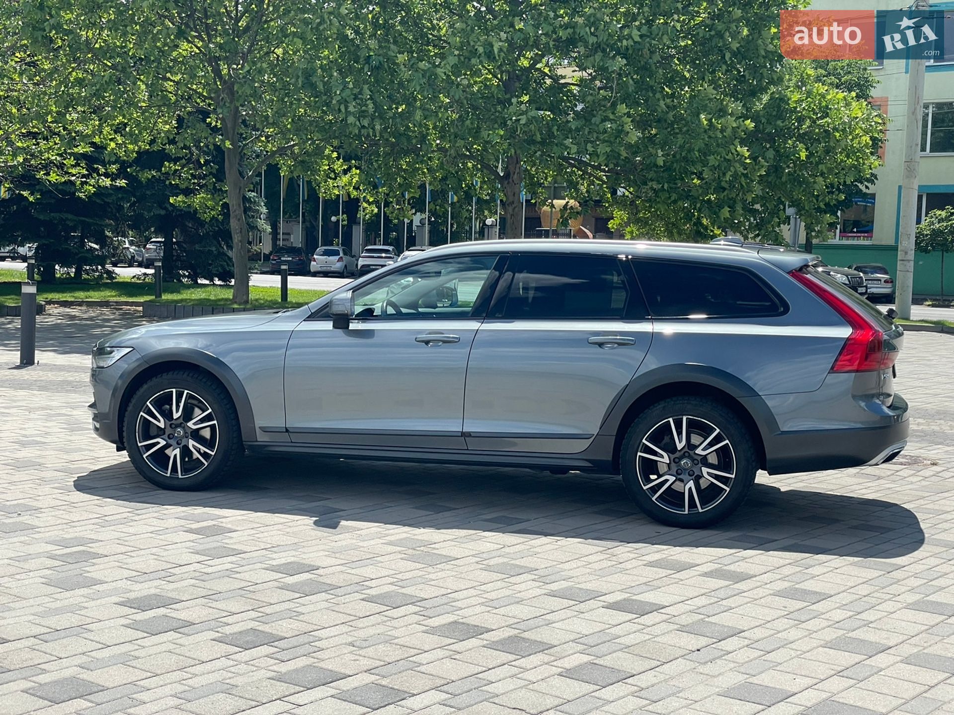 Volvo V90 Cross Country 2020 VIN YV1PZ68TCL1113849 фото оголошення 9 з 51