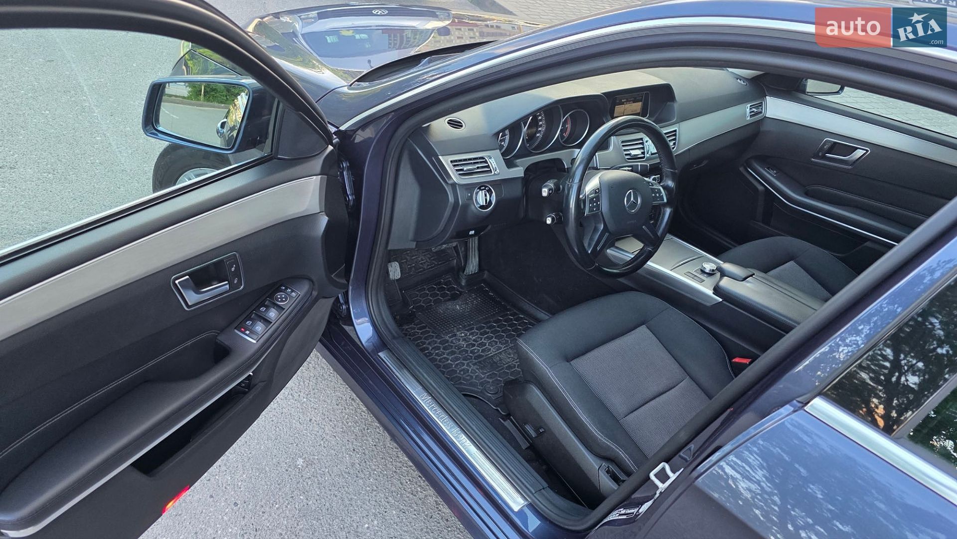 Mercedes-Benz E-Class 2014 VIN WDD2120051A948800 фото оголошення 12 з 18