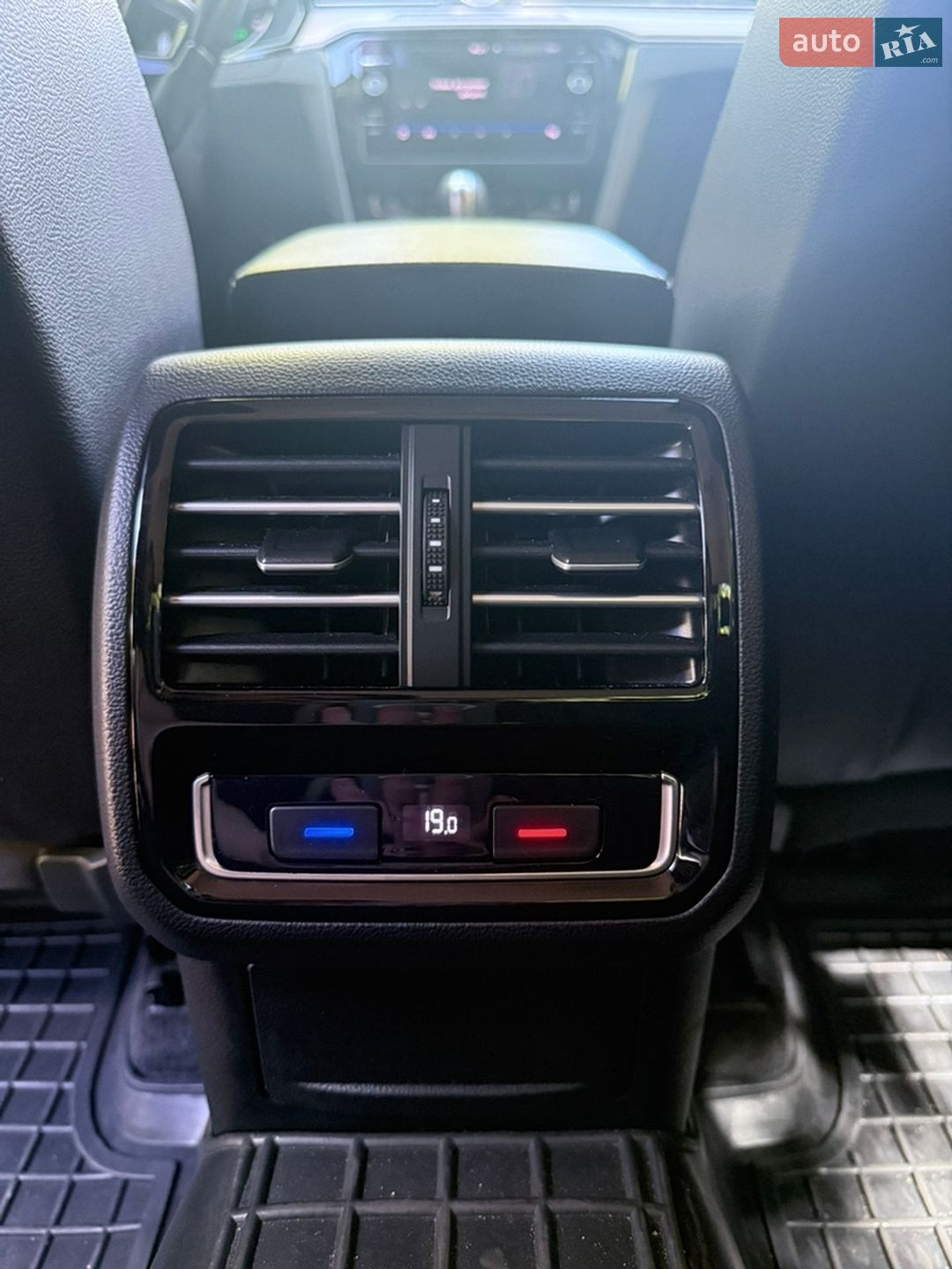 Volkswagen Passat 2017 VIN WVWZZZ3CZJE006437 фото оголошення 16 з 21