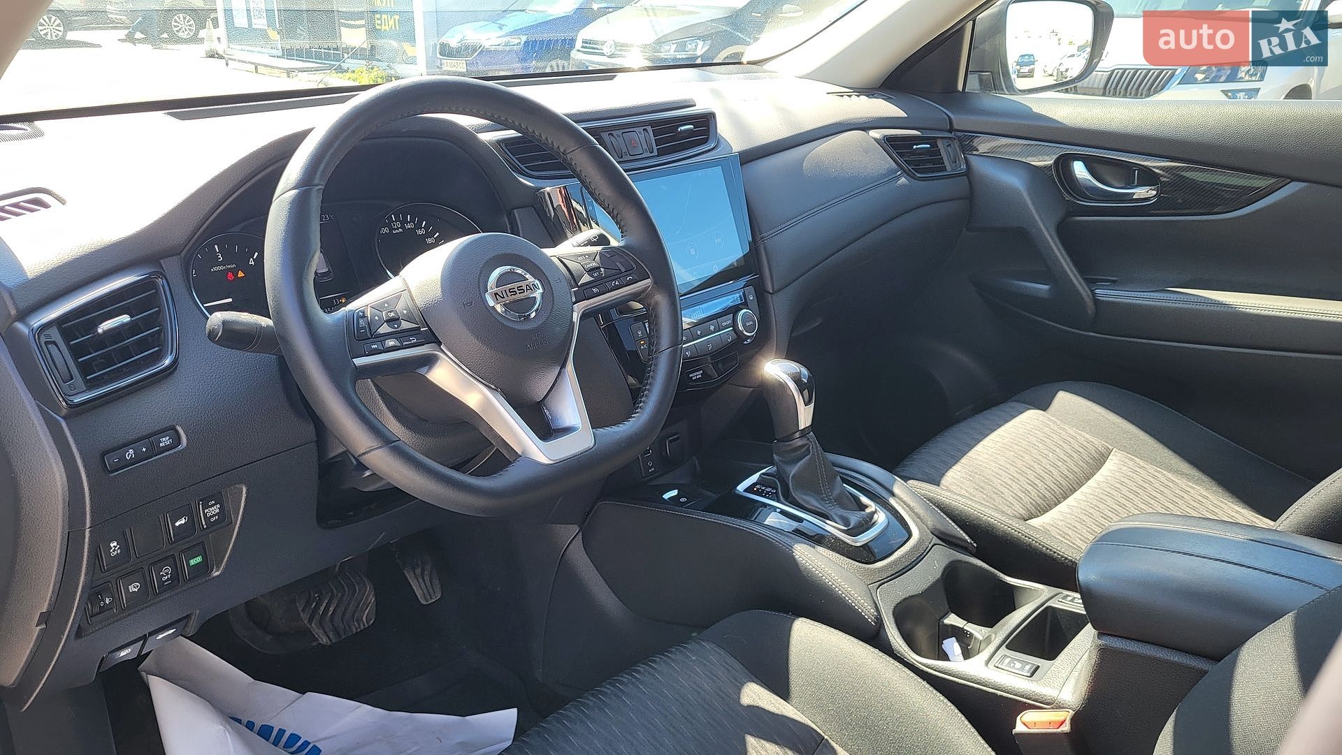 Nissan X-Trail 2021 VIN JN1TCAT32U0125381 фото оголошення 28 з 39