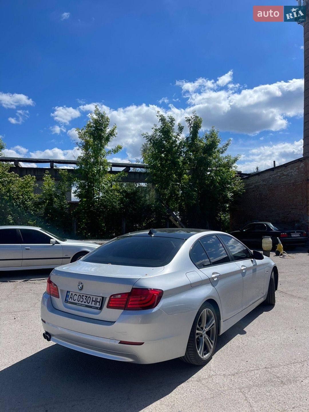 BMW 5 Series 2011 VIN WBAFR1C52BC673335 фото оголошення 5 з 9