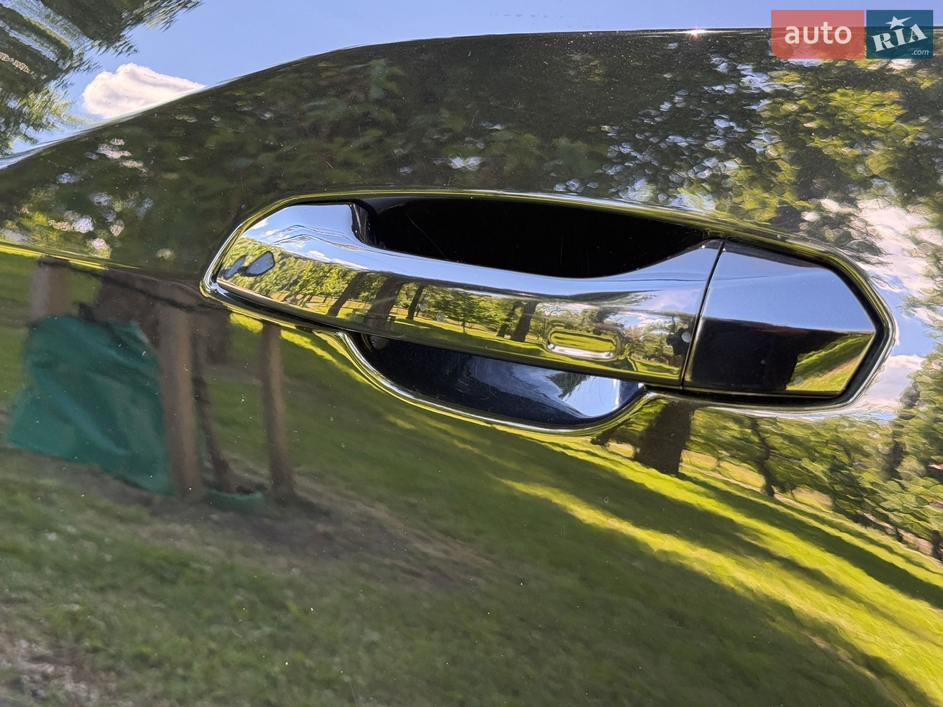 Audi Q8 e-tron 2023 VIN WA14AAGE1RB034188 фото оголошення 16 з 60