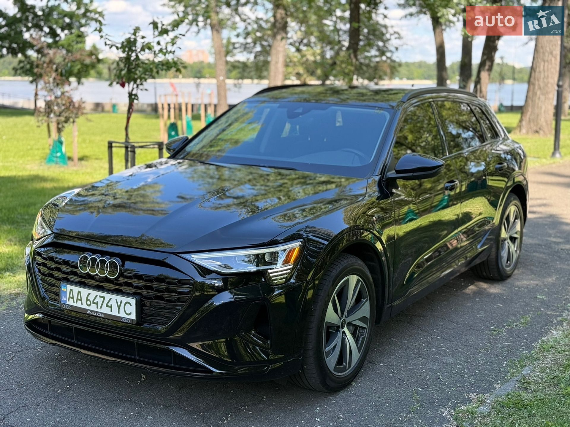 Audi Q8 e-tron 2023 VIN WA14AAGE1RB034188 фото оголошення 19 з 60