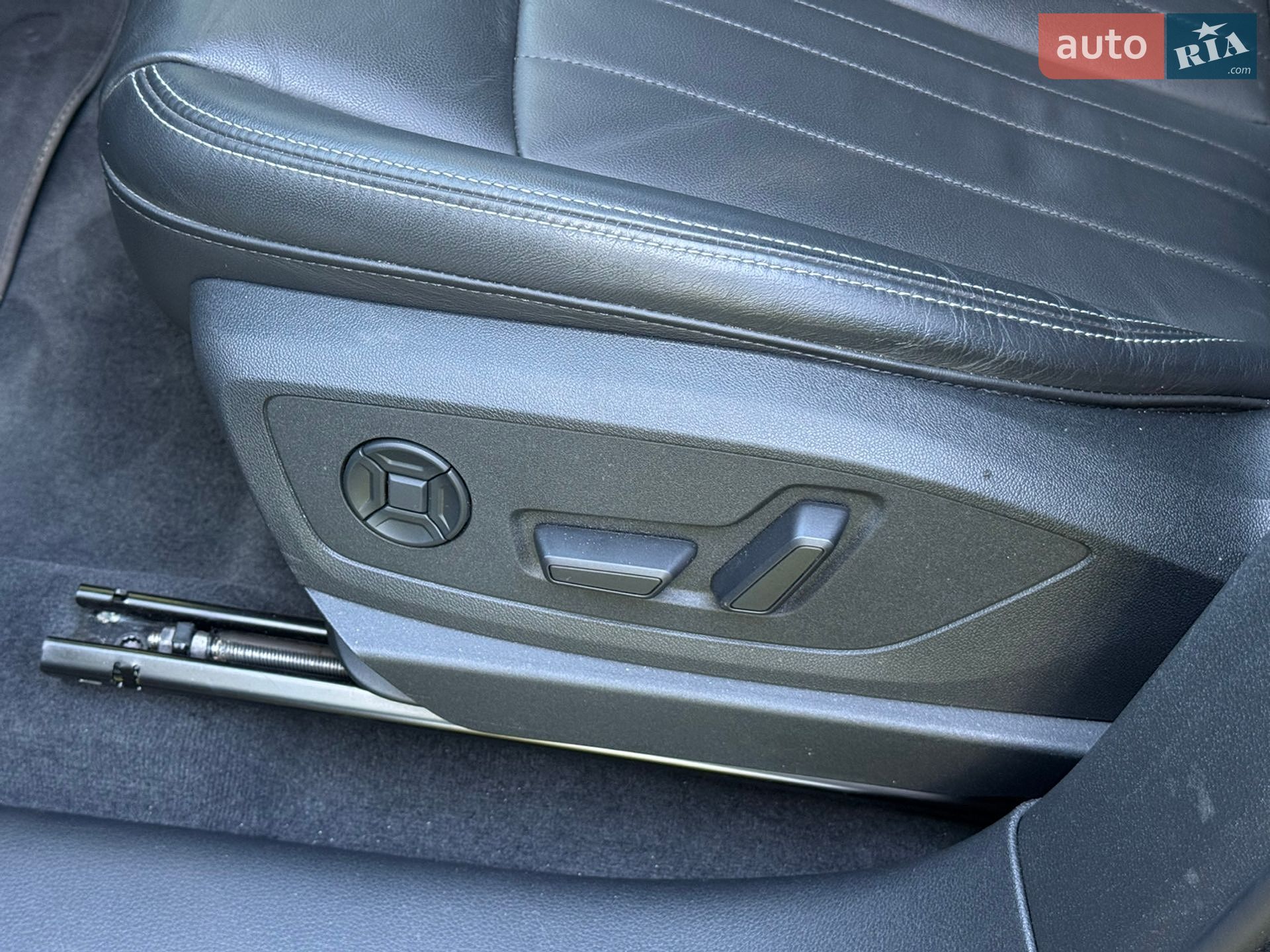 Audi Q8 e-tron 2023 VIN WA14AAGE1RB034188 фото оголошення 25 з 60