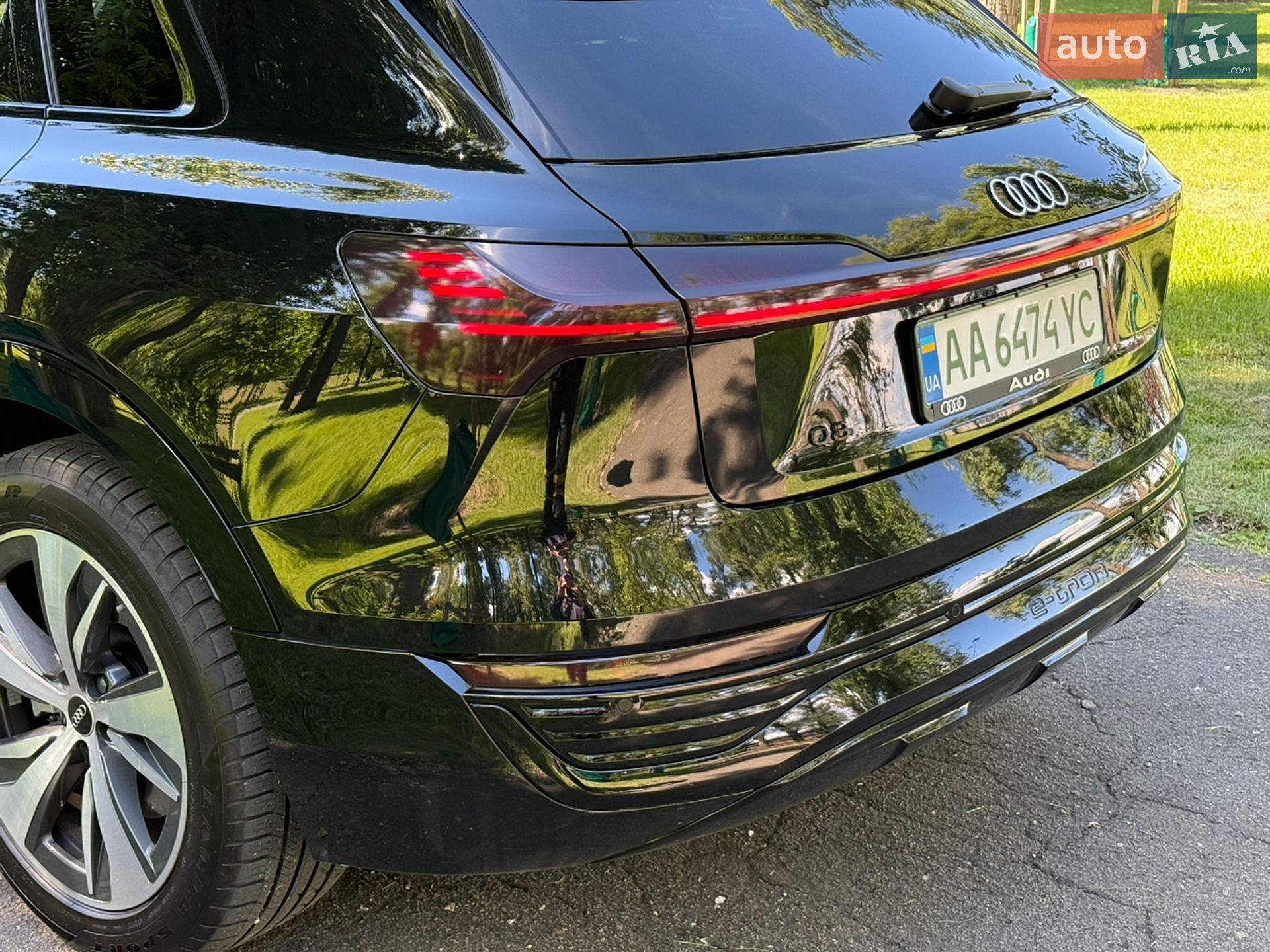 Audi Q8 e-tron 2023 VIN WA14AAGE1RB034188 фото оголошення 29 з 60