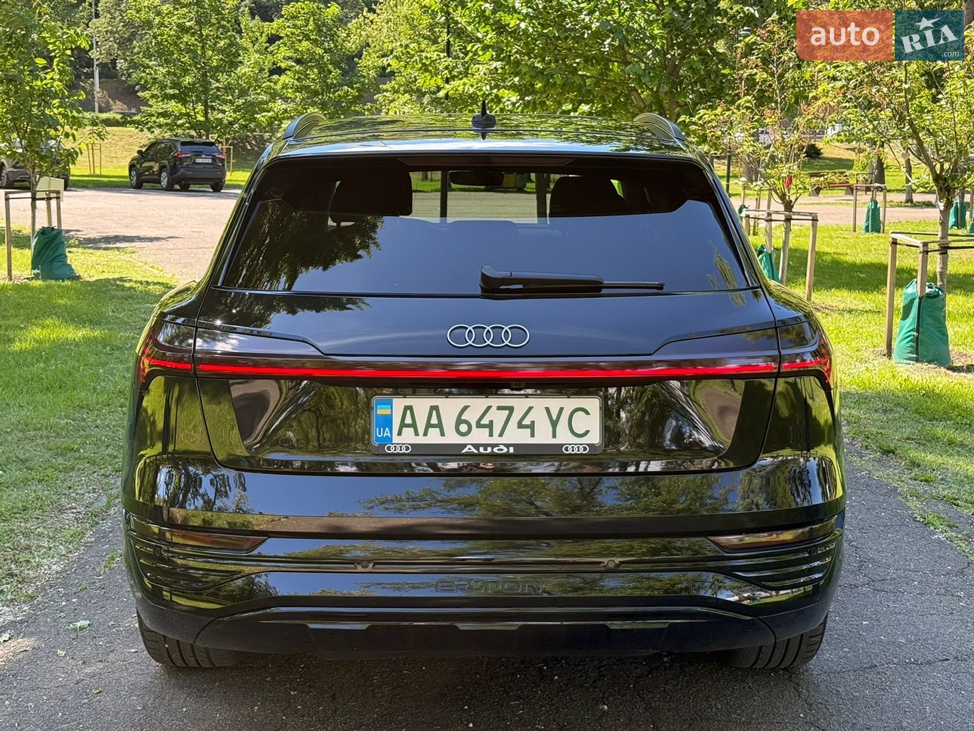 Audi Q8 e-tron 2023 VIN WA14AAGE1RB034188 фото оголошення 33 з 60