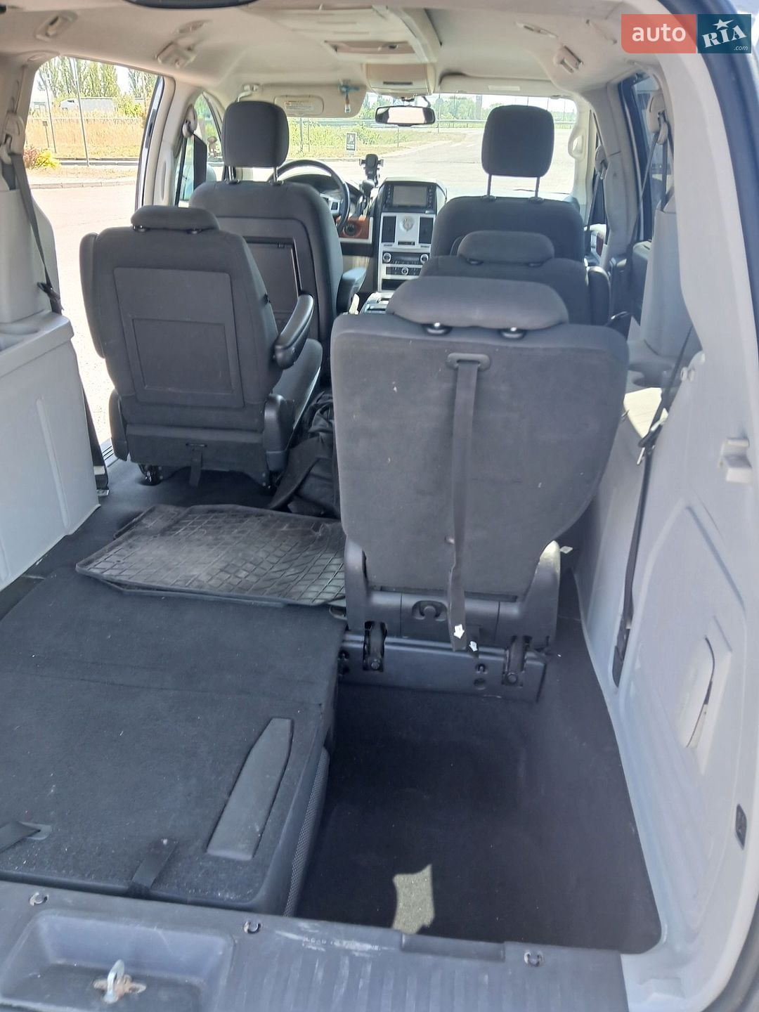 Chrysler Grand Voyager 2008 VIN 1A8HSH4539B503629 фото оголошення 2 з 7
