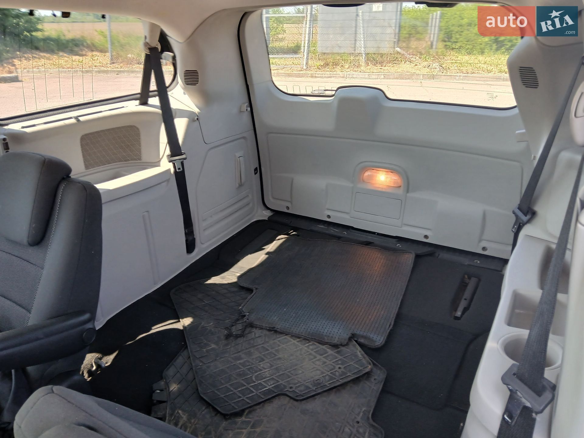 Chrysler Grand Voyager 2008 VIN 1A8HSH4539B503629 фото оголошення 5 з 7