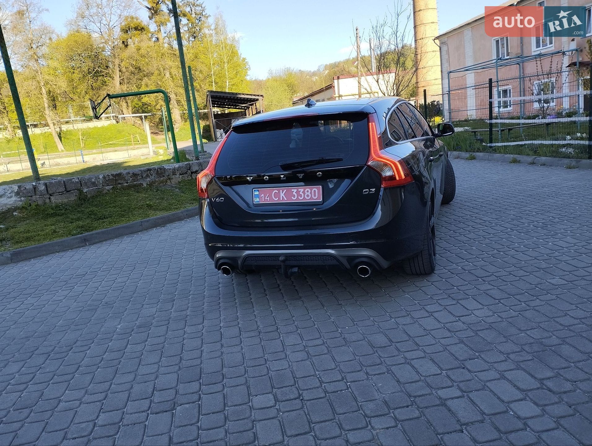 Volvo V60 2015 VIN YV1FW7980G1295949 фото оголошення 10 з 30