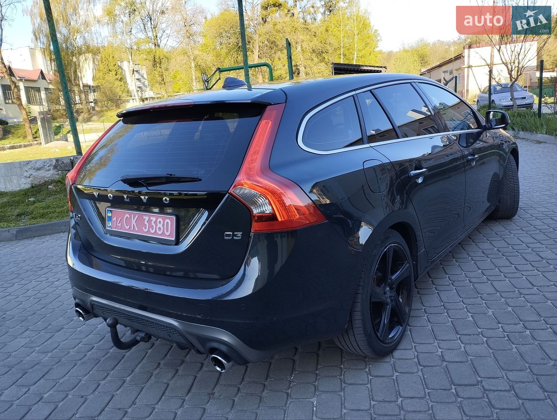 Volvo V60 2015 VIN YV1FW7980G1295949 фото оголошення 4 з 30