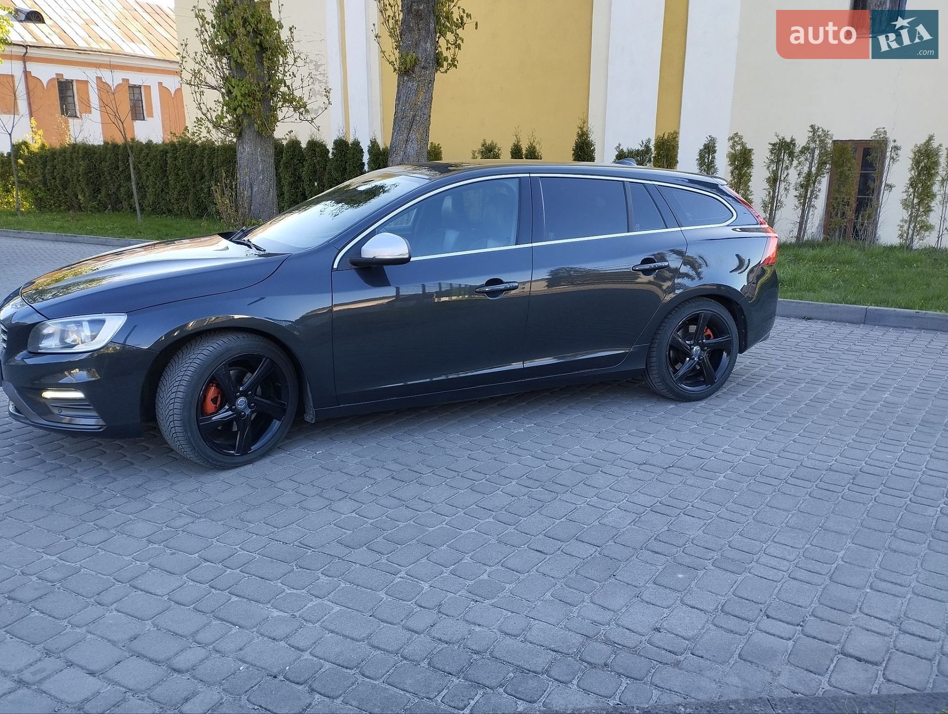 Volvo V60 2015 VIN YV1FW7980G1295949 фото оголошення 12 з 30