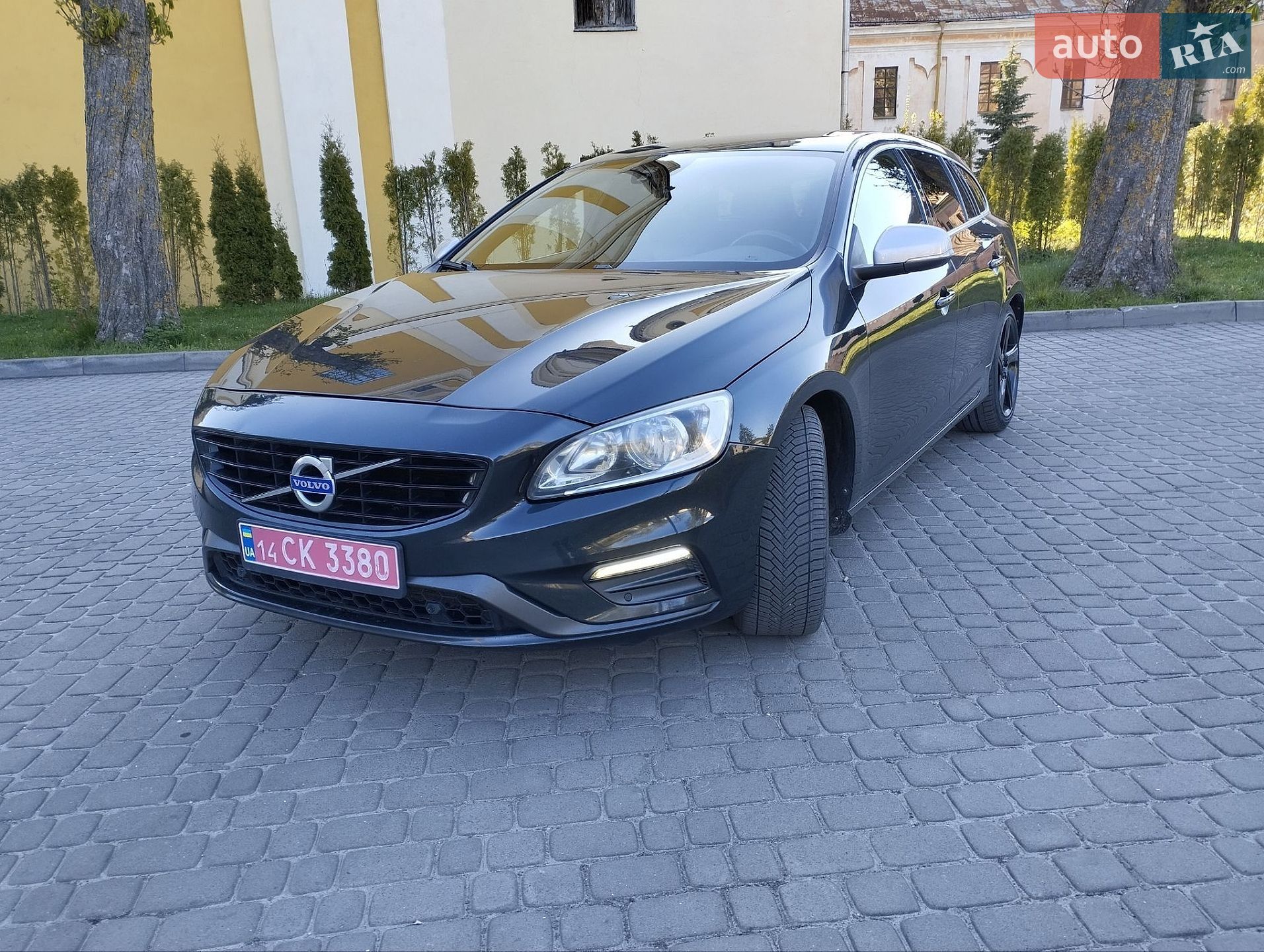 Volvo V60 2015 VIN YV1FW7980G1295949 фото оголошення 14 з 30