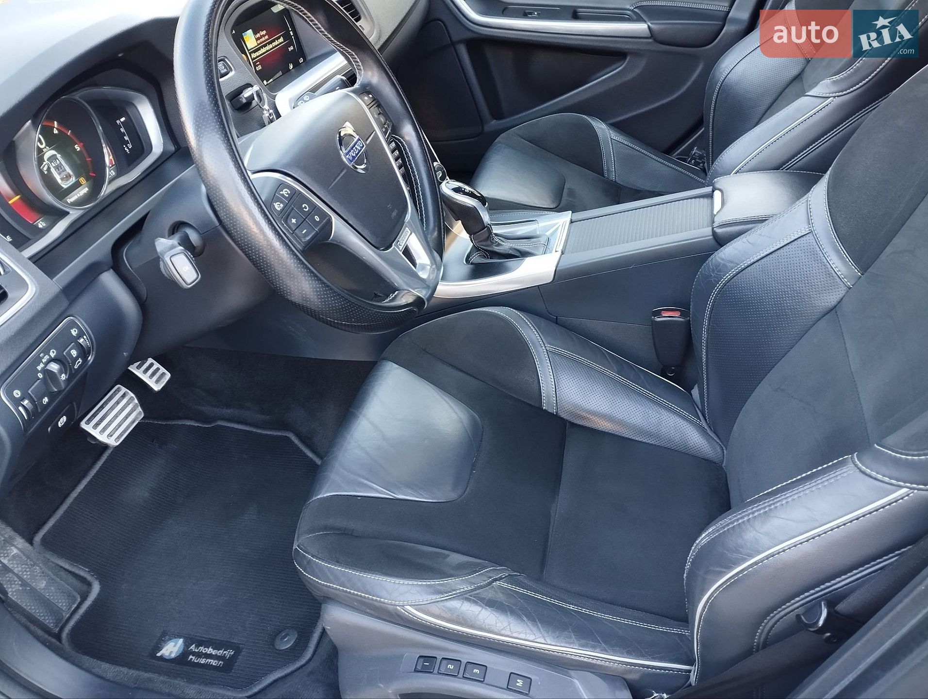 Volvo V60 2015 VIN YV1FW7980G1295949 фото оголошення 17 з 30