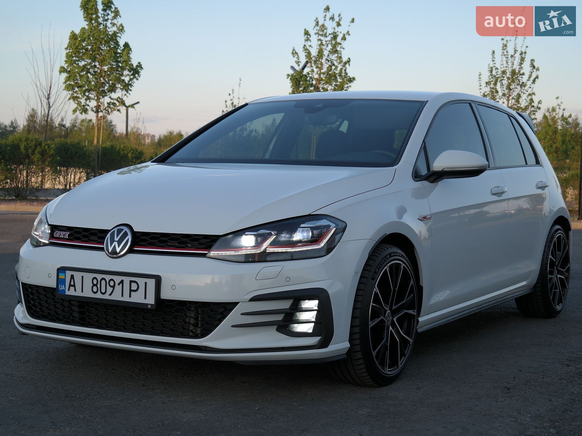 Volkswagen Golf GTI 2019 VIN WVWZZZAUZLW022777 фото оголошення 4 з 93