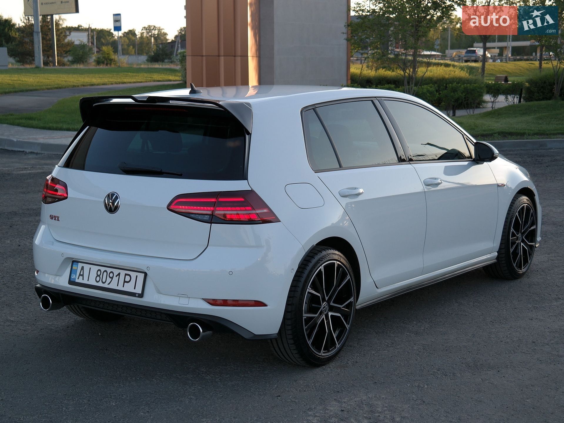 Volkswagen Golf GTI 2019 VIN WVWZZZAUZLW022777 фото оголошення 11 з 93