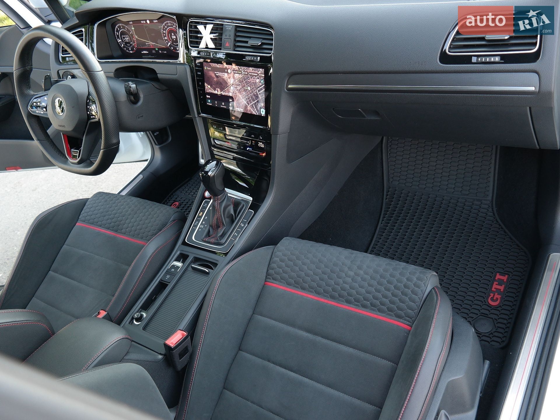 Volkswagen Golf GTI 2019 VIN WVWZZZAUZLW022777 фото оголошення 47 з 93