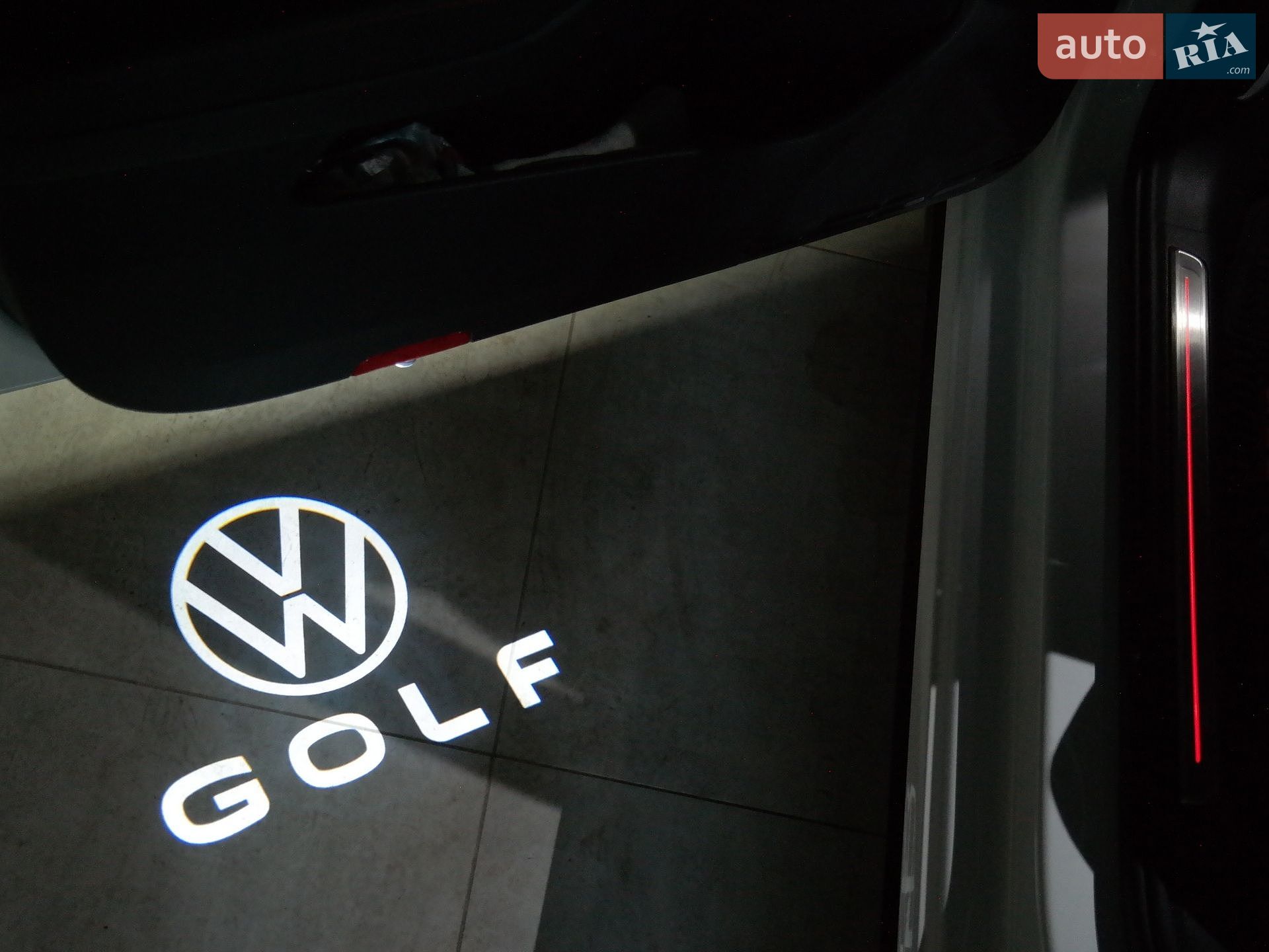 Volkswagen Golf GTI 2019 VIN WVWZZZAUZLW022777 фото оголошення 73 з 93