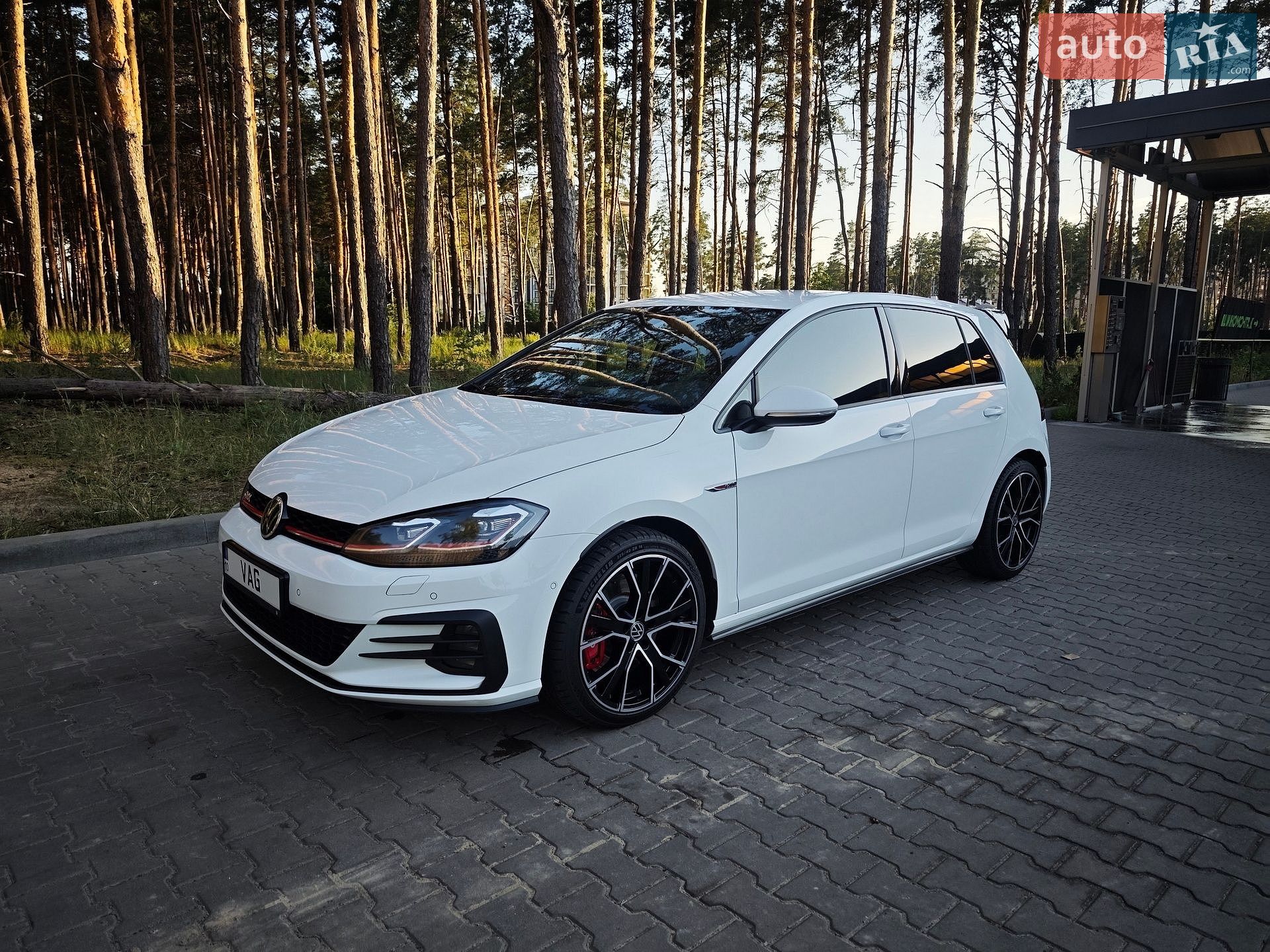 Volkswagen Golf GTI 2019 VIN WVWZZZAUZLW022777 фото оголошення 75 з 93