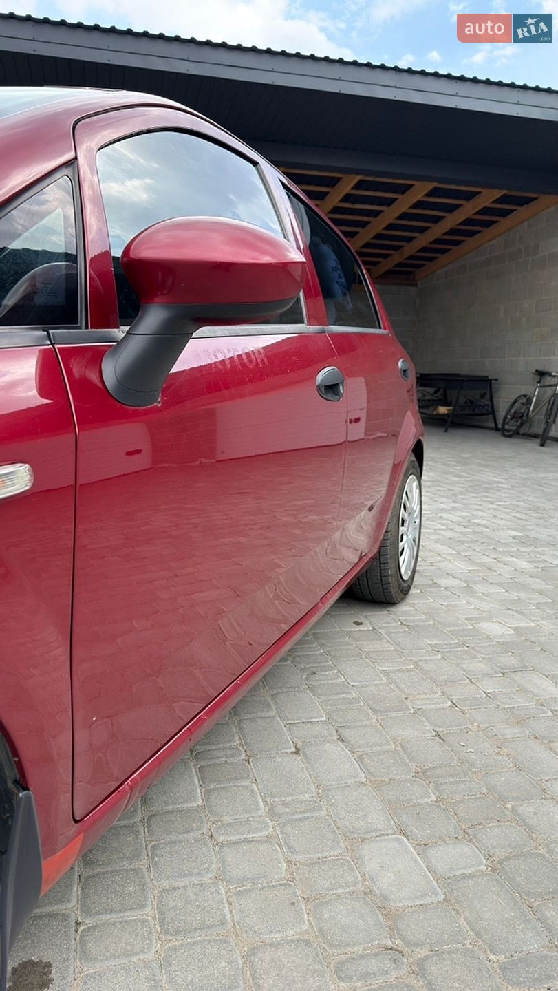 Fiat Punto 2010 VIN ZFA19900001702632 фото оголошення 6 з 15