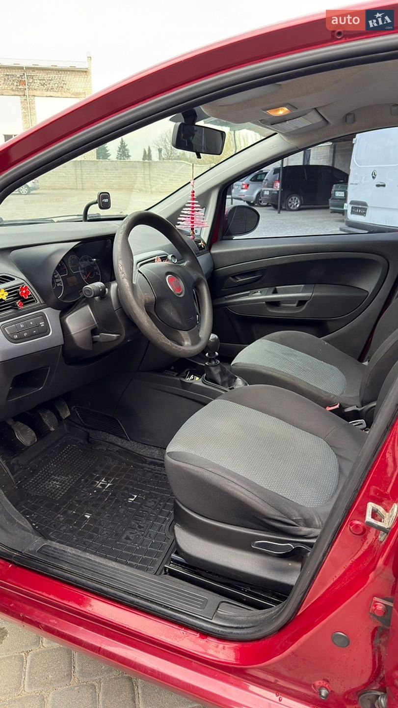 Fiat Punto 2010 VIN ZFA19900001702632 фото оголошення 14 з 15