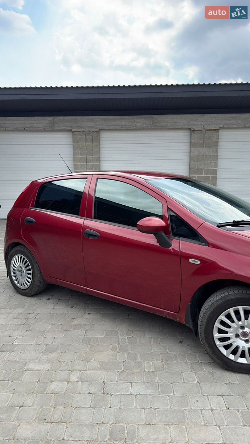 Fiat Punto 2010 VIN ZFA19900001702632 фото оголошення 15 з 15
