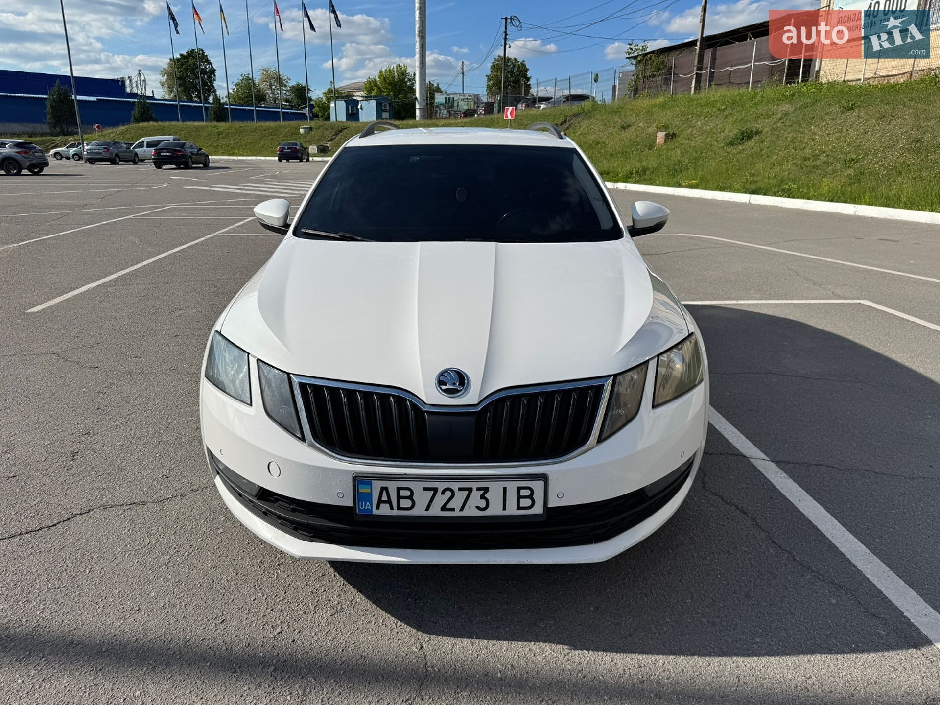 Skoda Octavia 2018 VIN TMBJG7NEXK0074610 фото оголошення 2 з 11