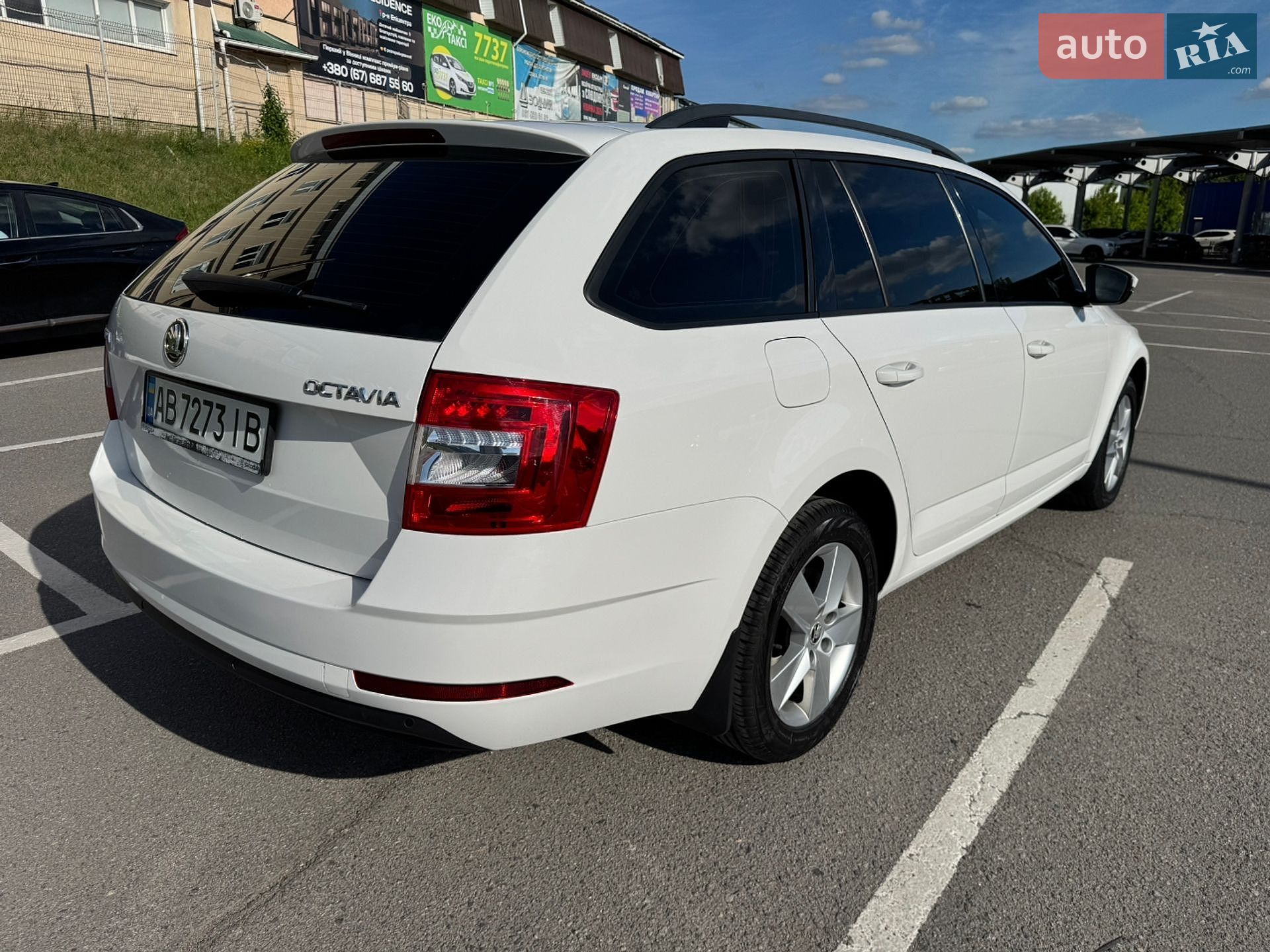 Skoda Octavia 2018 VIN TMBJG7NEXK0074610 фото оголошення 5 з 11