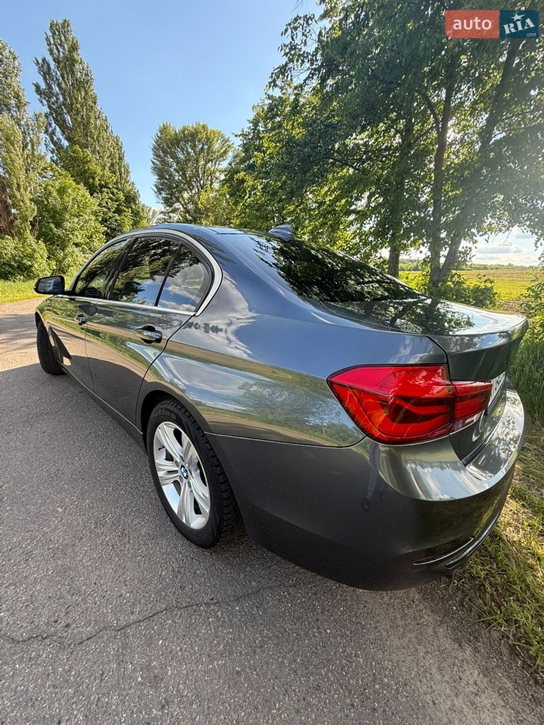 BMW 3 Series 2017 VIN WBA8D9G36HNU65566 фото оголошення 26 з 38
