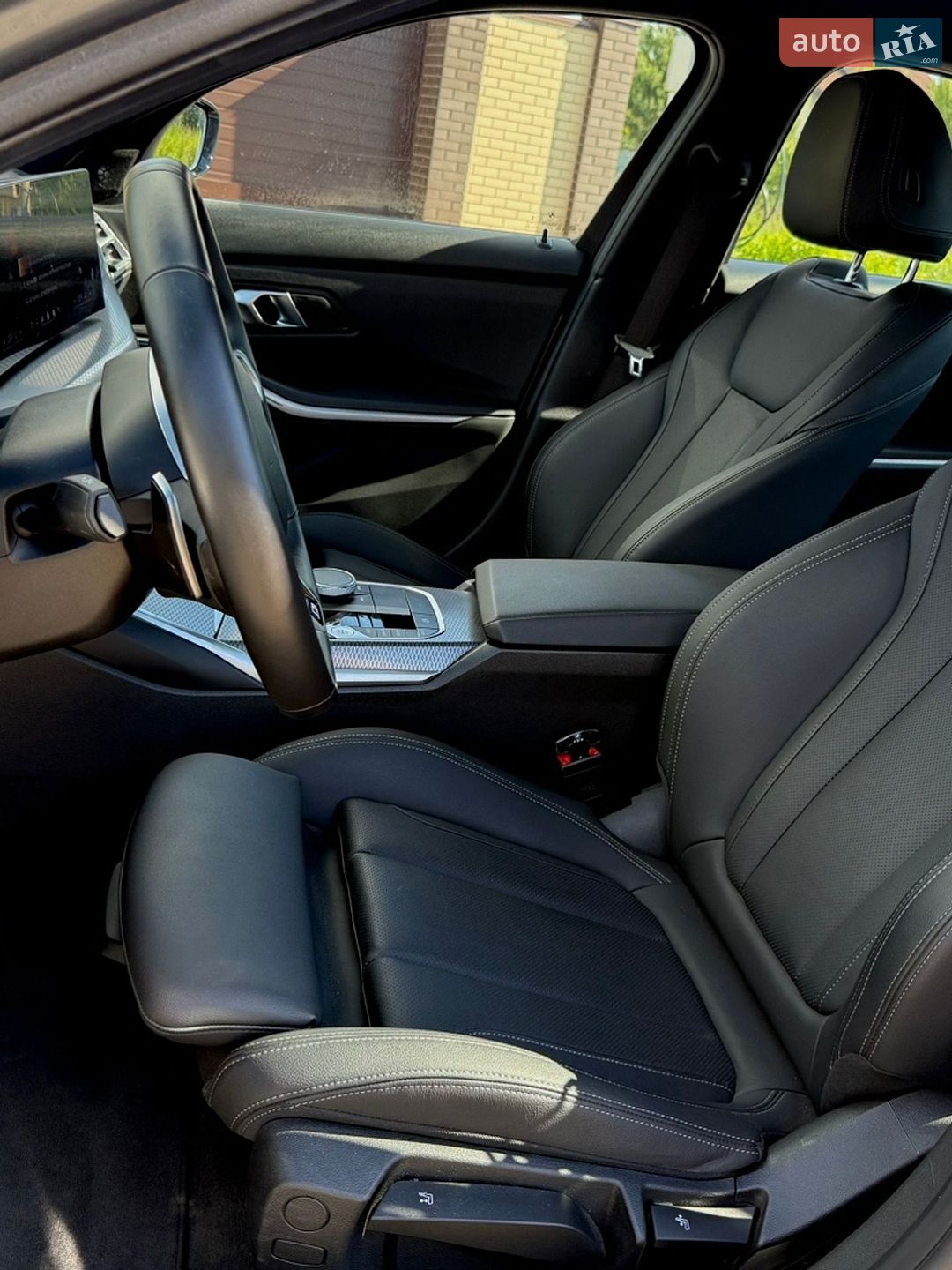 BMW 3 Series 2024 VIN WBA51FF060FT80887 фото оголошення 9 з 35
