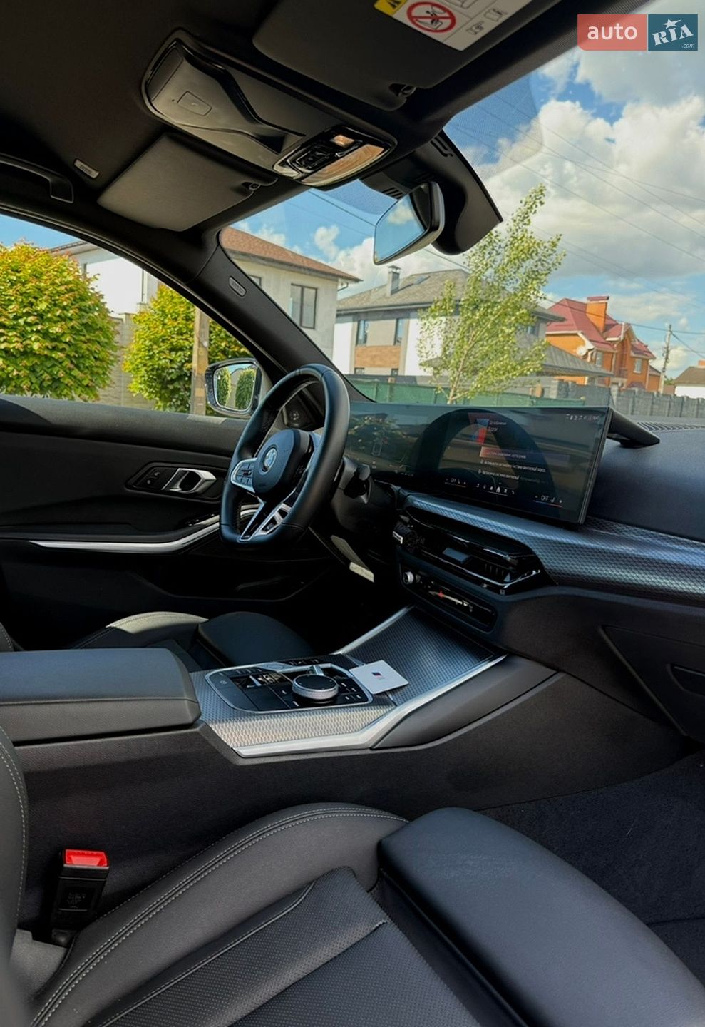 BMW 3 Series 2024 VIN WBA51FF060FT80887 фото оголошення 12 з 35