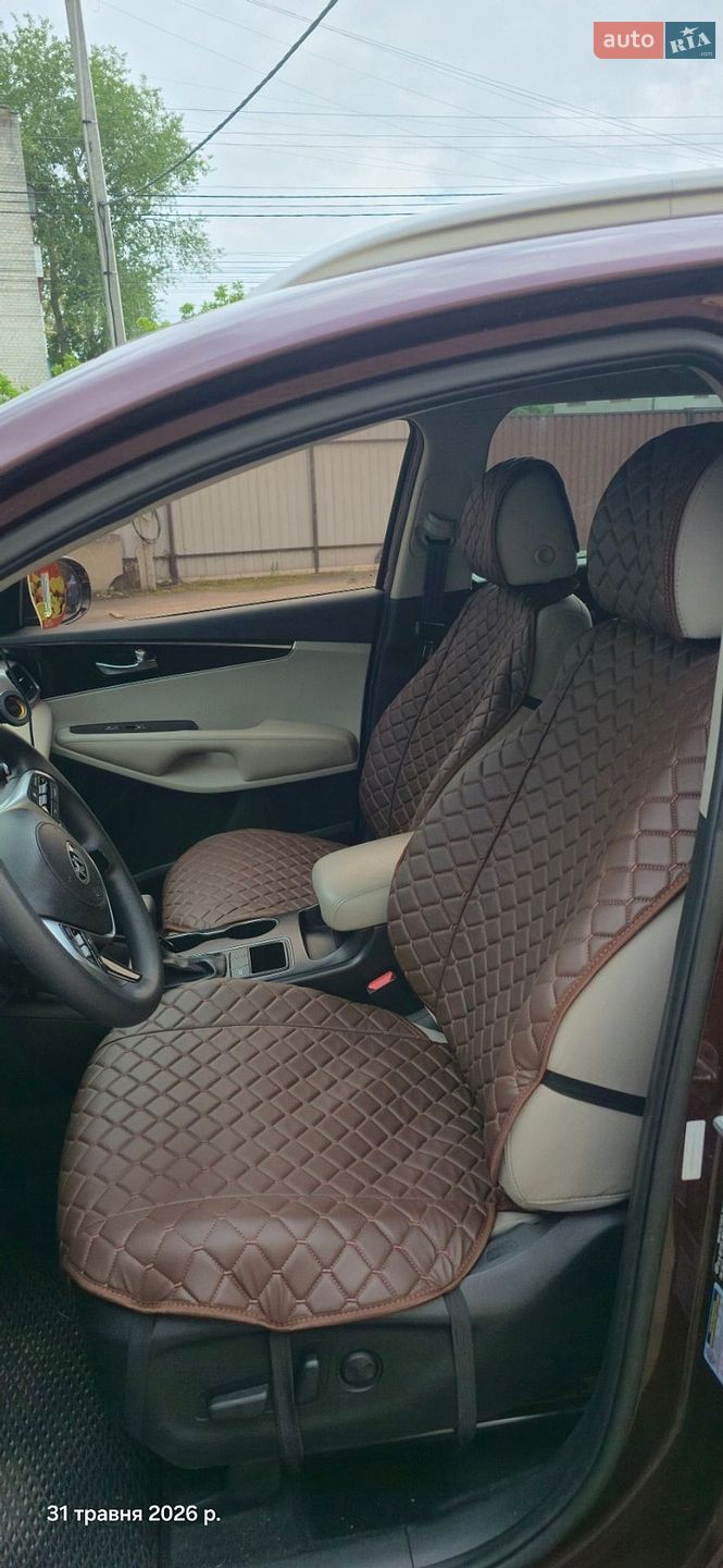 Kia Sorento 2018 VIN 5XYPG4A53KG488577 фото оголошення 4 з 29