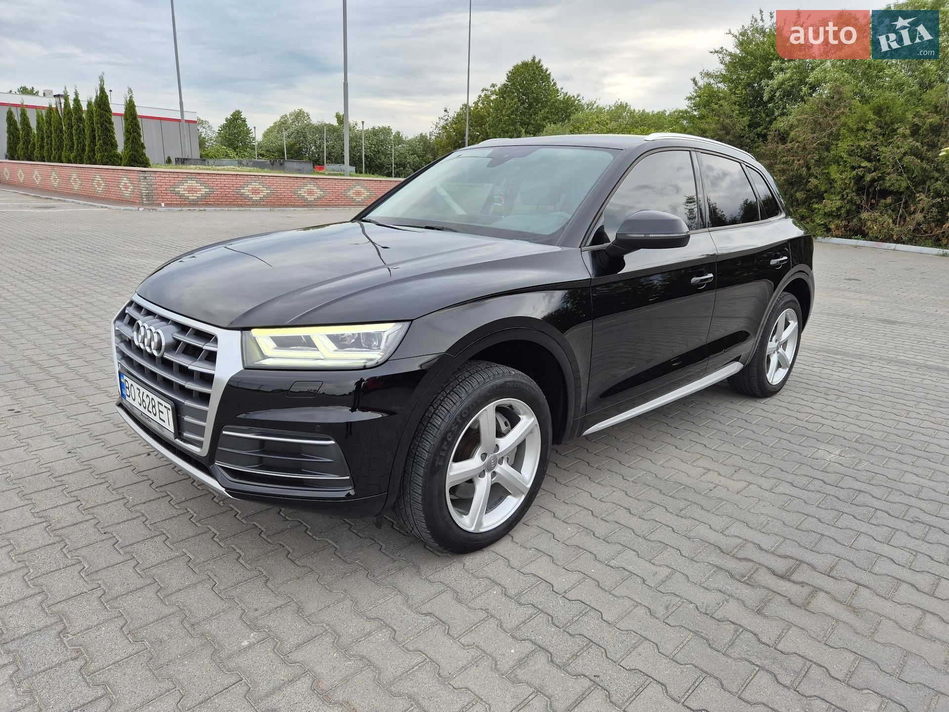 Audi Q5 2018 VIN WA1ANAFY9J2221170 фото оголошення 3 з 43