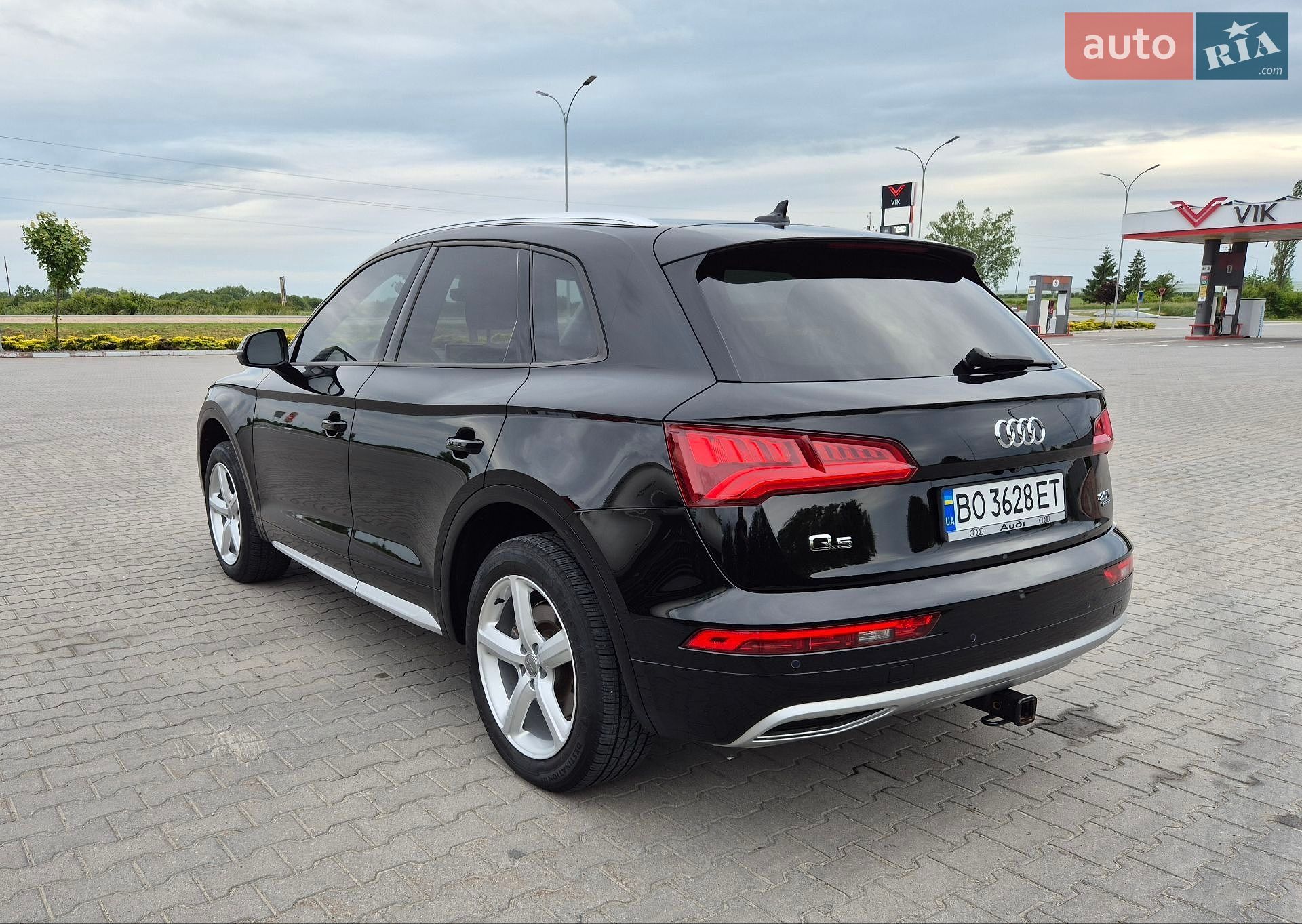 Audi Q5 2018 VIN WA1ANAFY9J2221170 фото оголошення 28 з 43