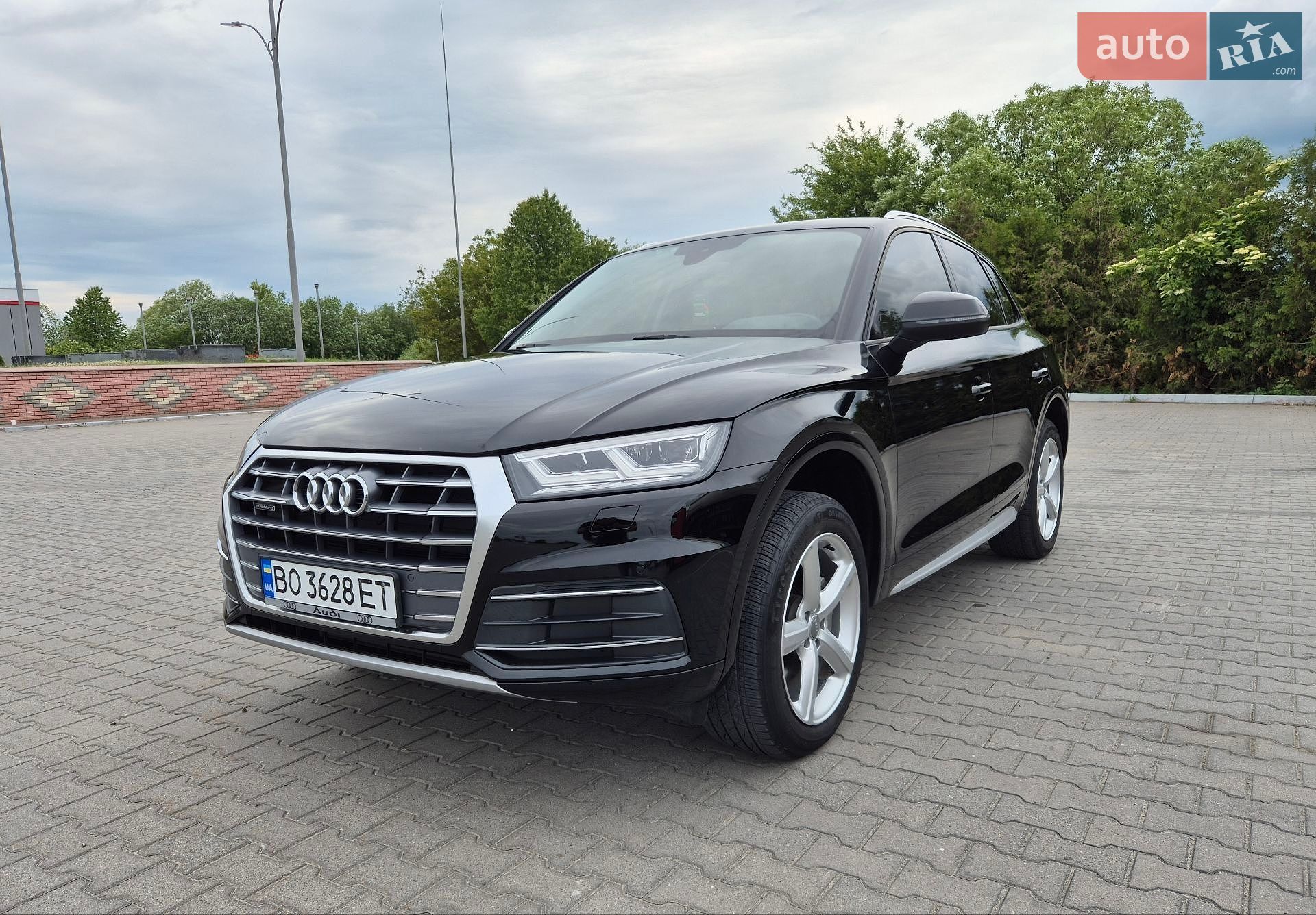 Audi Q5 2018 VIN WA1ANAFY9J2221170 фото оголошення 33 з 43