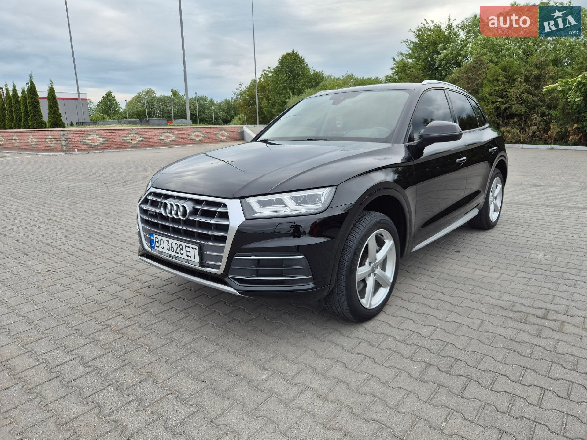 Audi Q5 2018 VIN WA1ANAFY9J2221170 фото оголошення 32 з 43