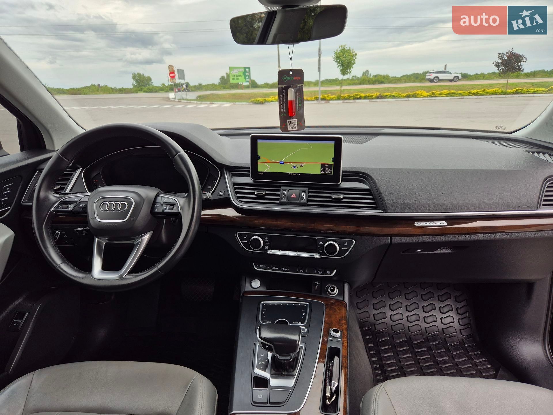 Audi Q5 2018 VIN WA1ANAFY9J2221170 фото оголошення 36 з 43