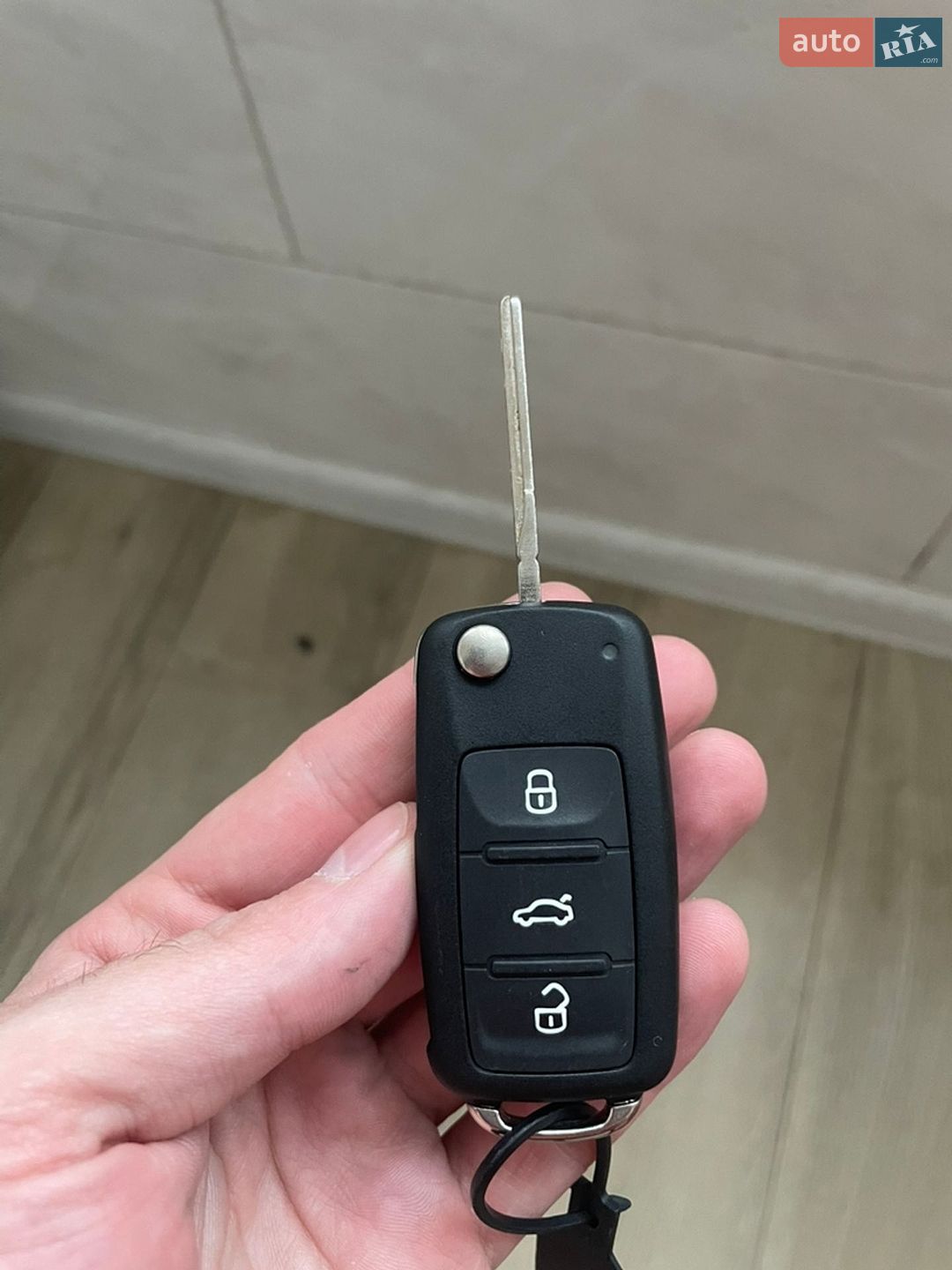 Skoda Fabia 2013 VIN TMB1HB5JXE3036441 фото оголошення 18 з 19