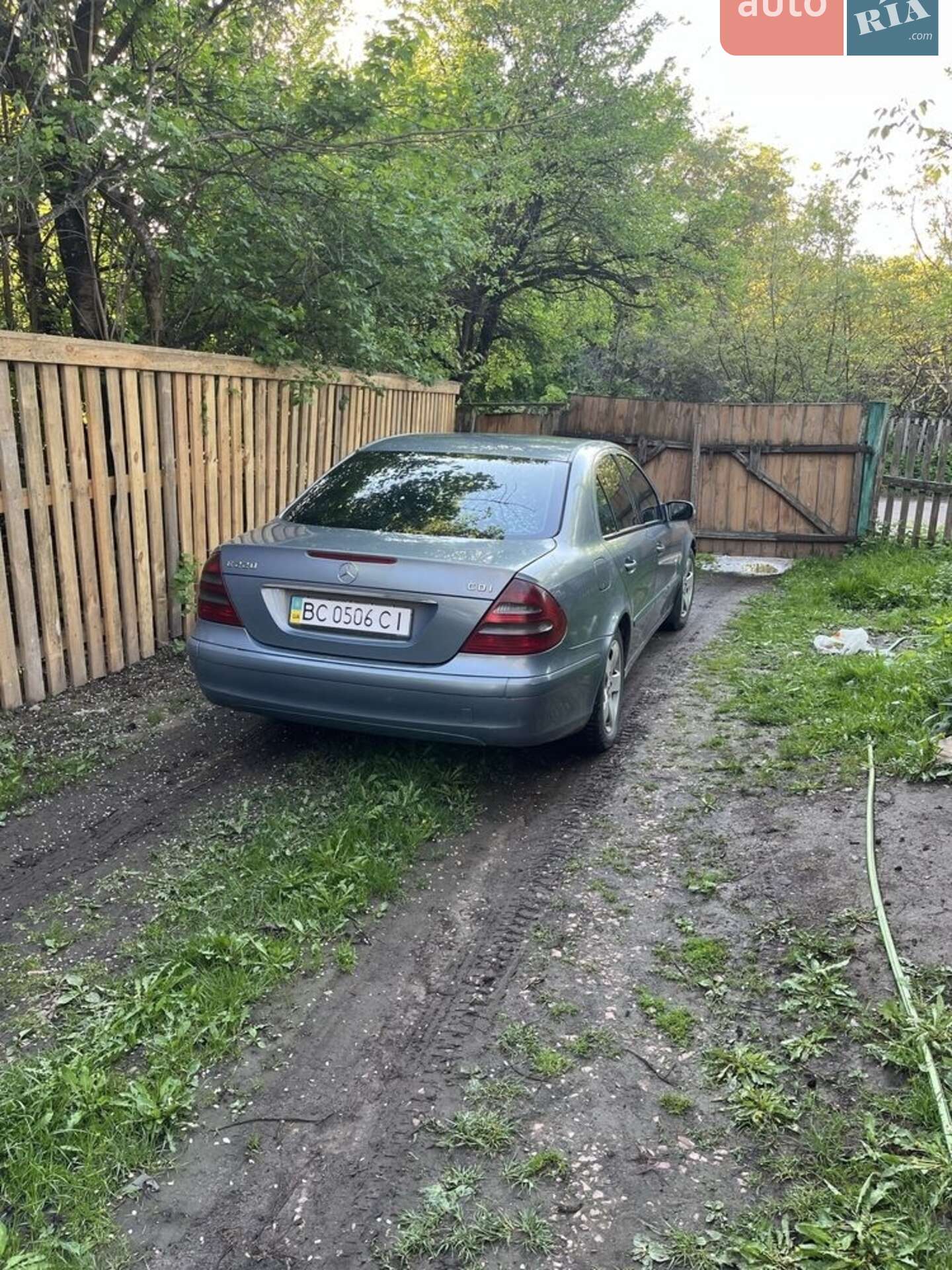 Mercedes-Benz E-Class 2003 VIN WDB2110061A414236 фото оголошення 4 з 23