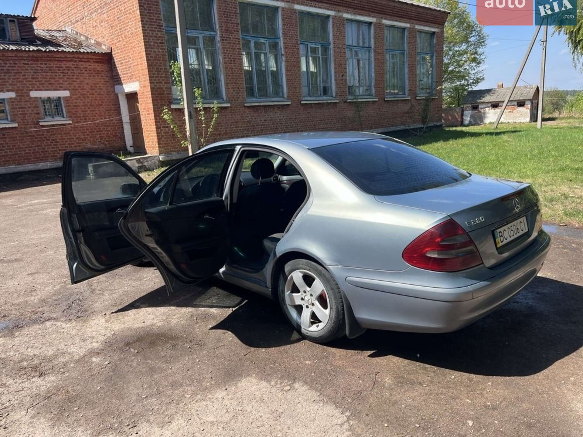 Mercedes-Benz E-Class 2003 VIN WDB2110061A414236 фото оголошення 8 з 23