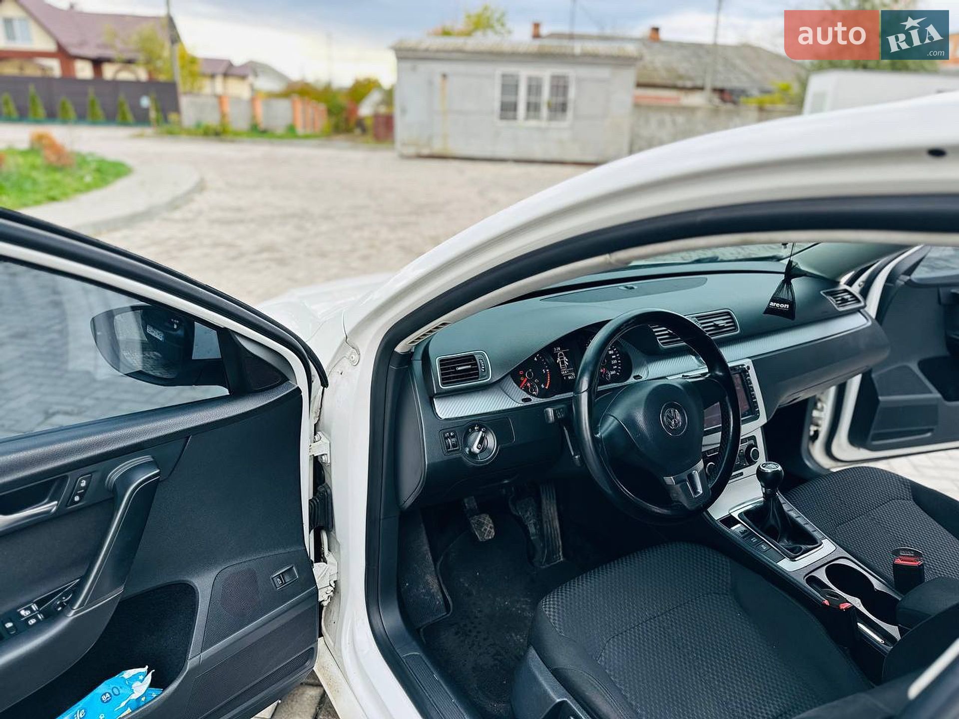 Volkswagen Passat 2011 VIN WVWZZZ3CZCP021256 фото оголошення 9 з 10