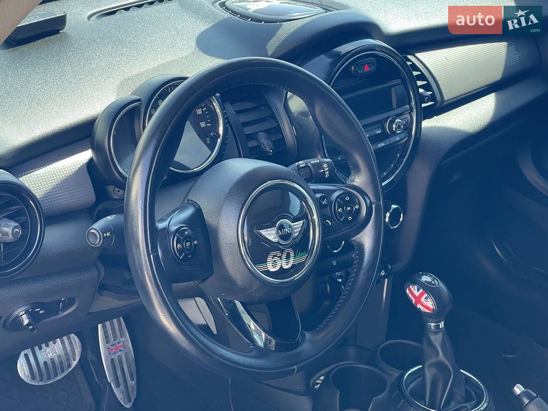 MINI Cooper 2014 VIN WMWXM5C58F3A56296 фото оголошення 8 з 9