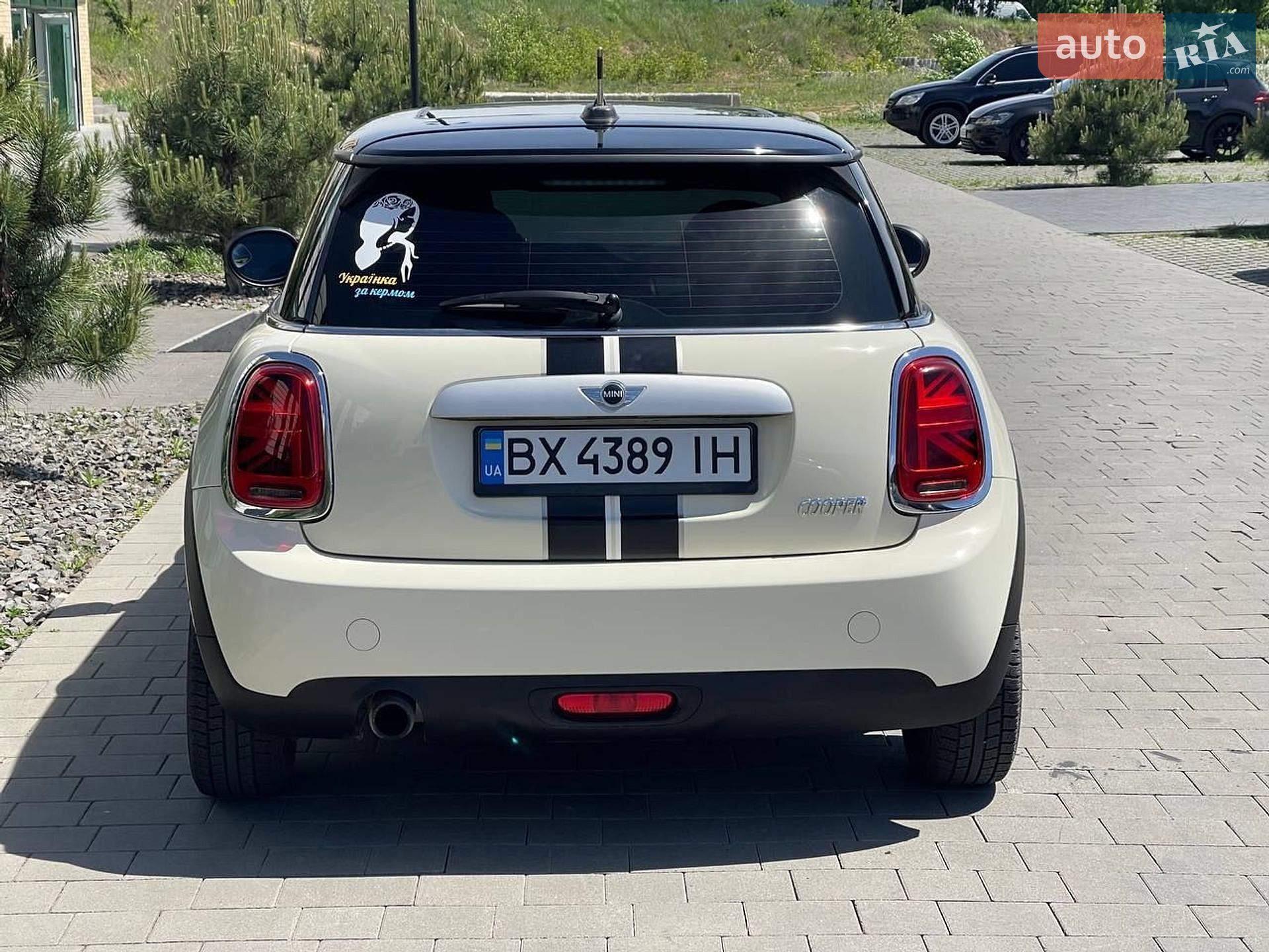 MINI Cooper 2014 VIN WMWXM5C58F3A56296 фото оголошення 6 з 9