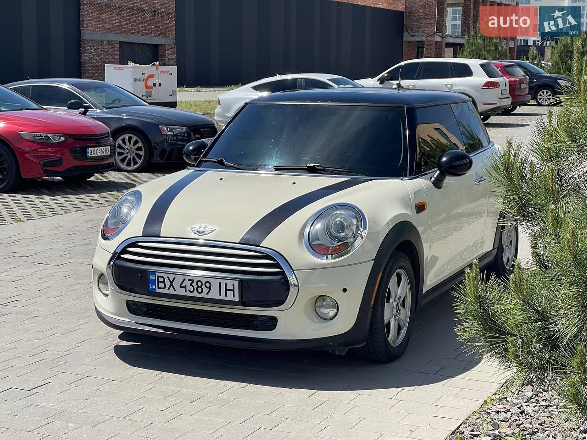MINI Cooper 2014 VIN WMWXM5C58F3A56296 фото оголошення 3 з 9